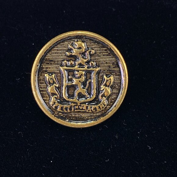 Vintage La Petite Spectemur Agendo Metal Shank 9 Buttons Lot of 3 Cards - Picture 5 of 10